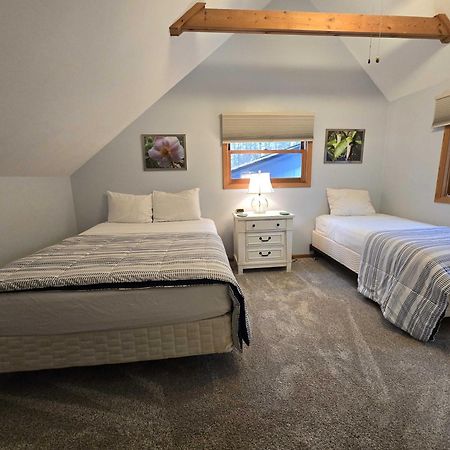 Saltbox Villa Thompsonville Eksteriør billede