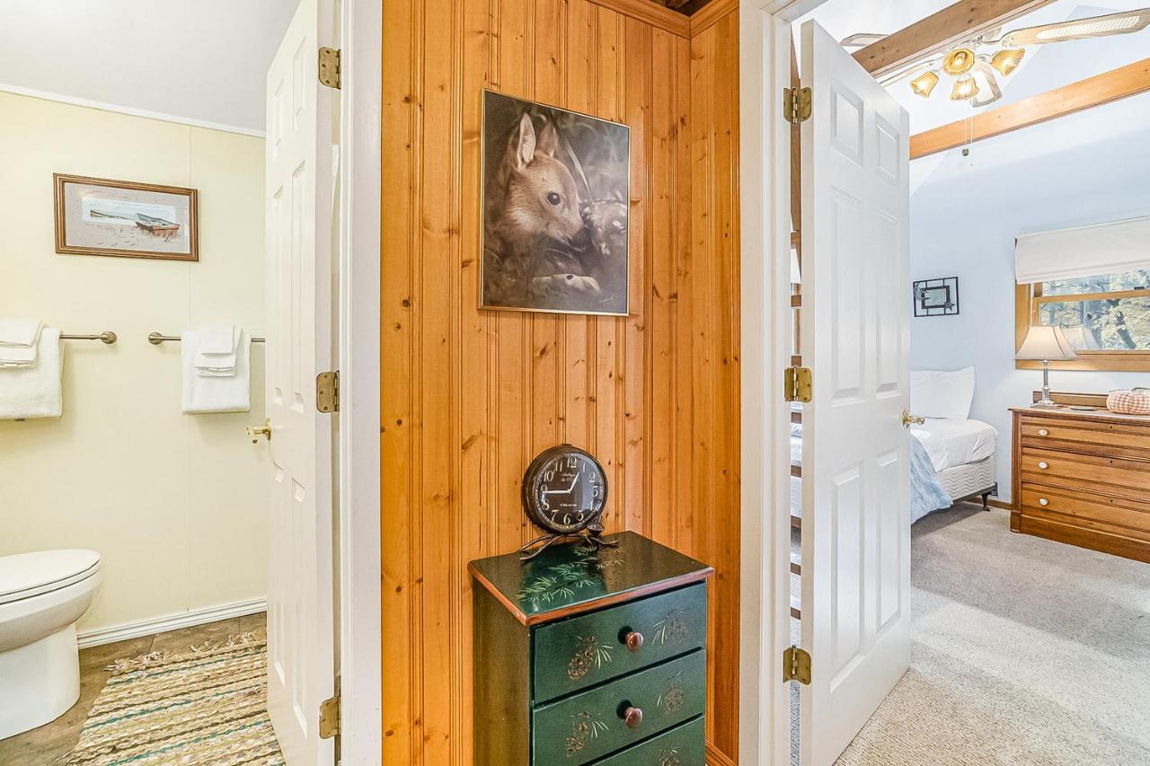 Saltbox Villa Thompsonville Eksteriør billede