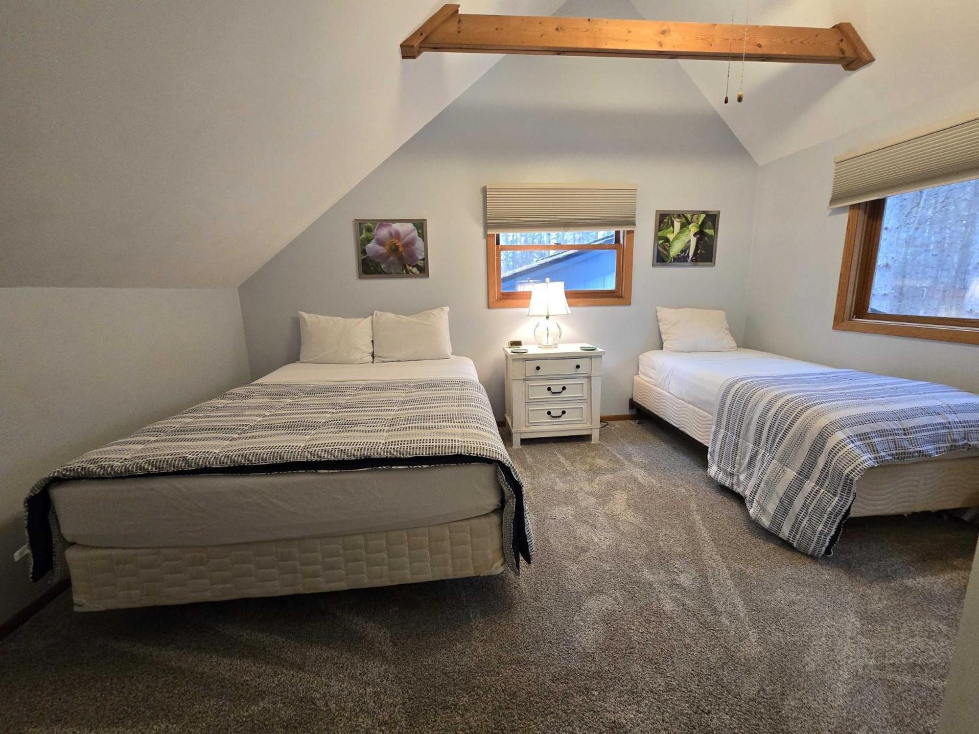 Saltbox Villa Thompsonville Eksteriør billede